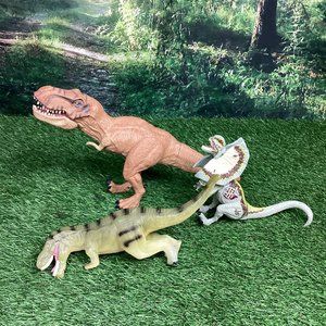 3 Jurassic World Dinosaurs
